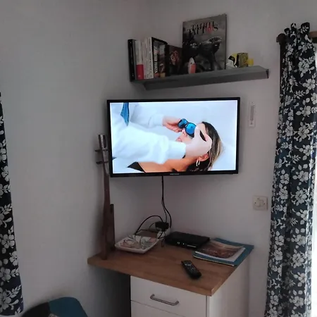 A Naturiste Le Tiki