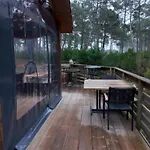 A Naturiste Le Tiki Alpehytte