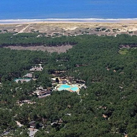 Domek alpejski A Naturiste Le Tiki *