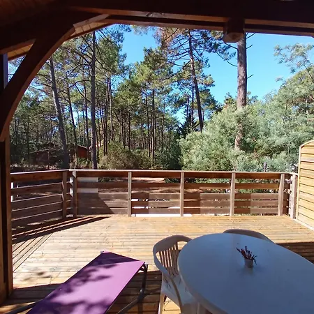 A Naturiste Le Tiki
