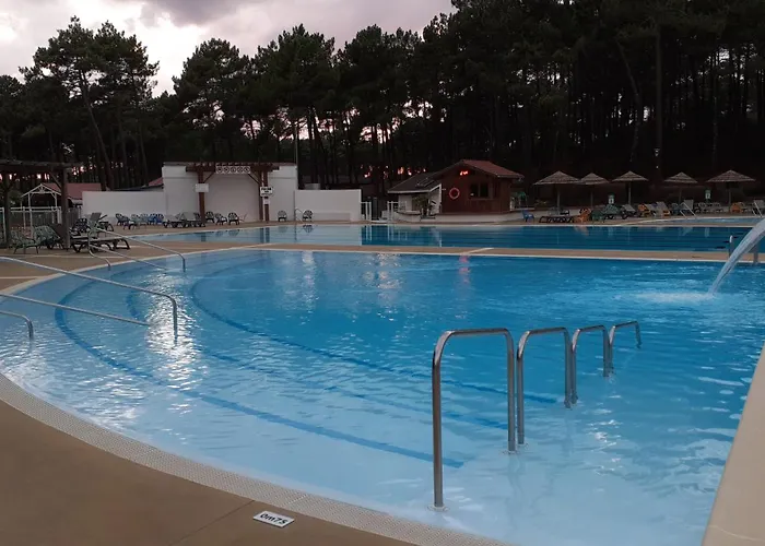 A Naturiste Le Tiki